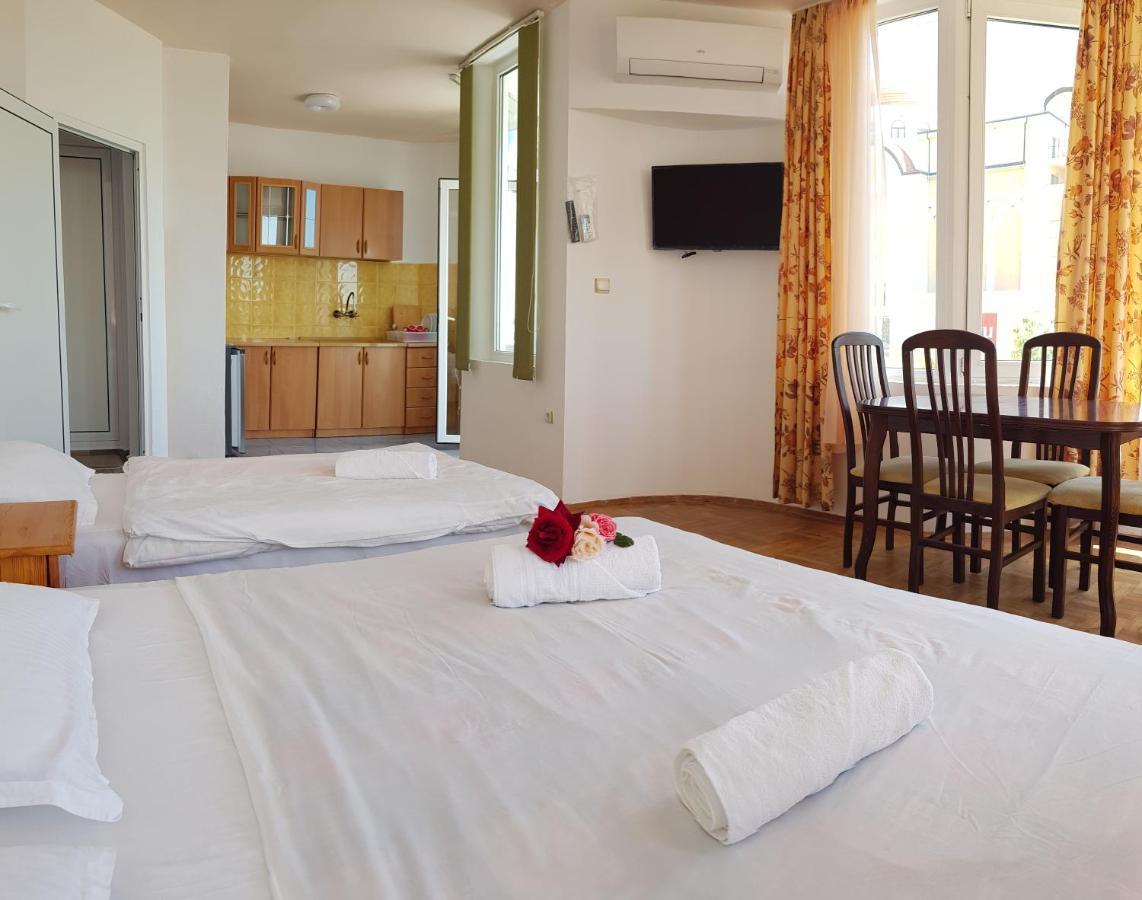 Sunny Island Obzor Hotell Eksteriør bilde