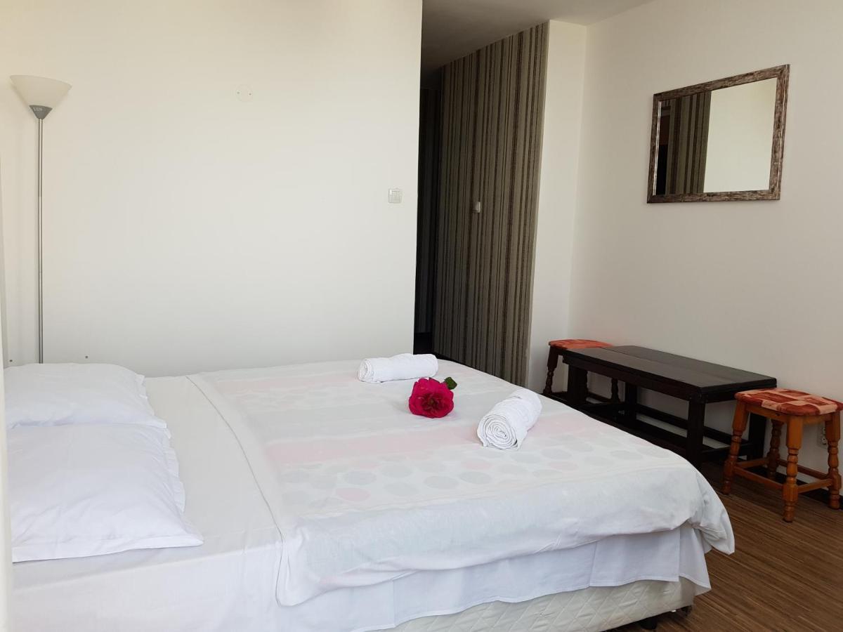 Sunny Island Obzor Hotell Eksteriør bilde